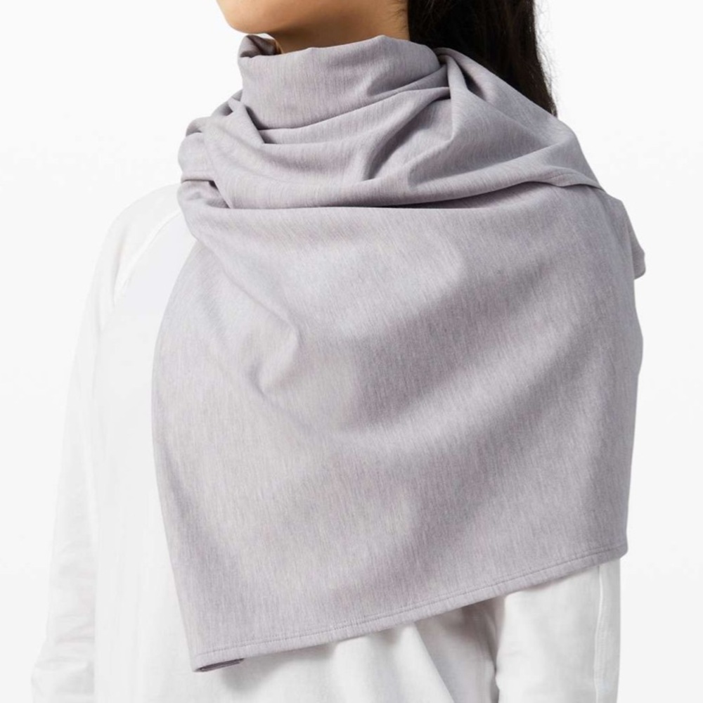 Lululemon Vinyasa Scarf *Fleece